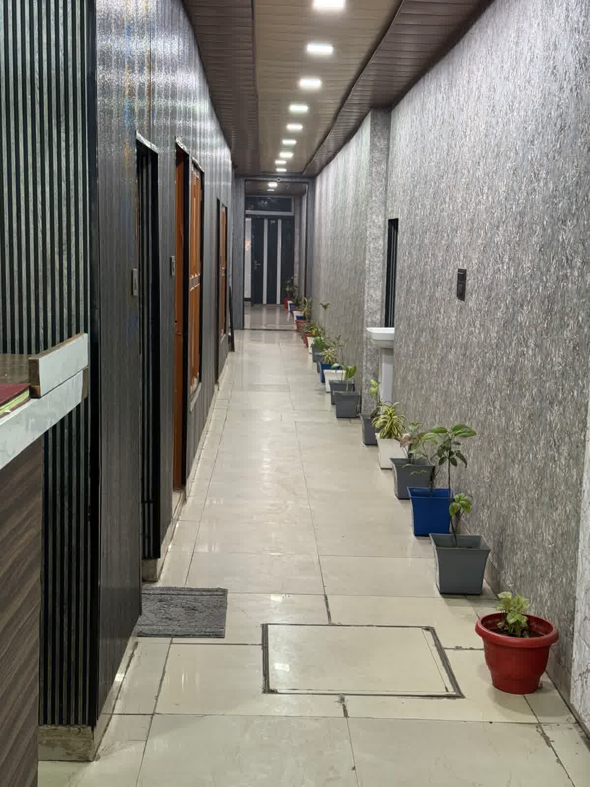 Hotel Natraj interior